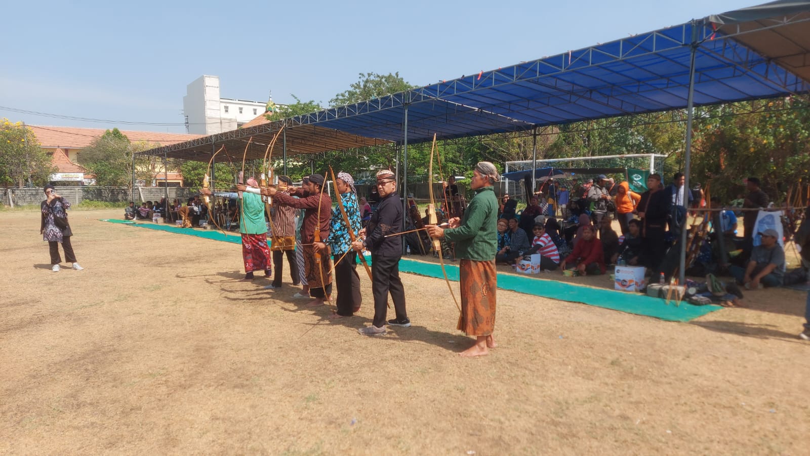 Penampilan seni pada Festival Bulan Sawunggaling 2026
